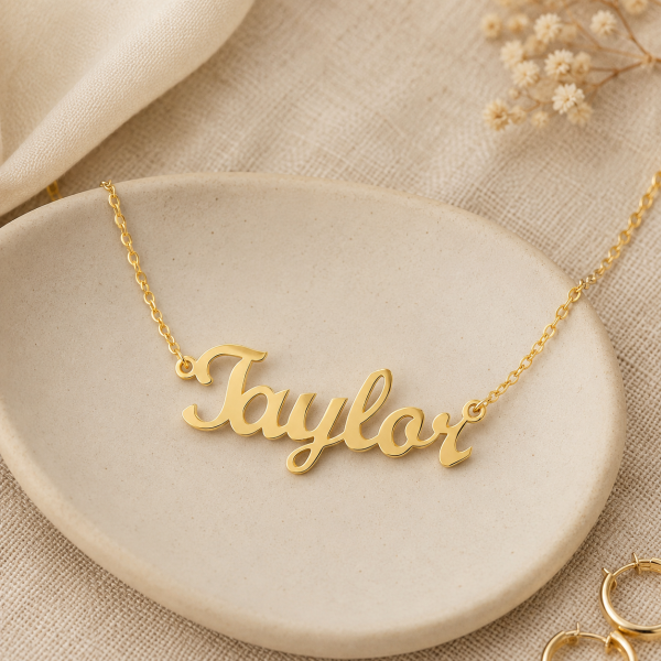 Dainty Gold Name Necklace
